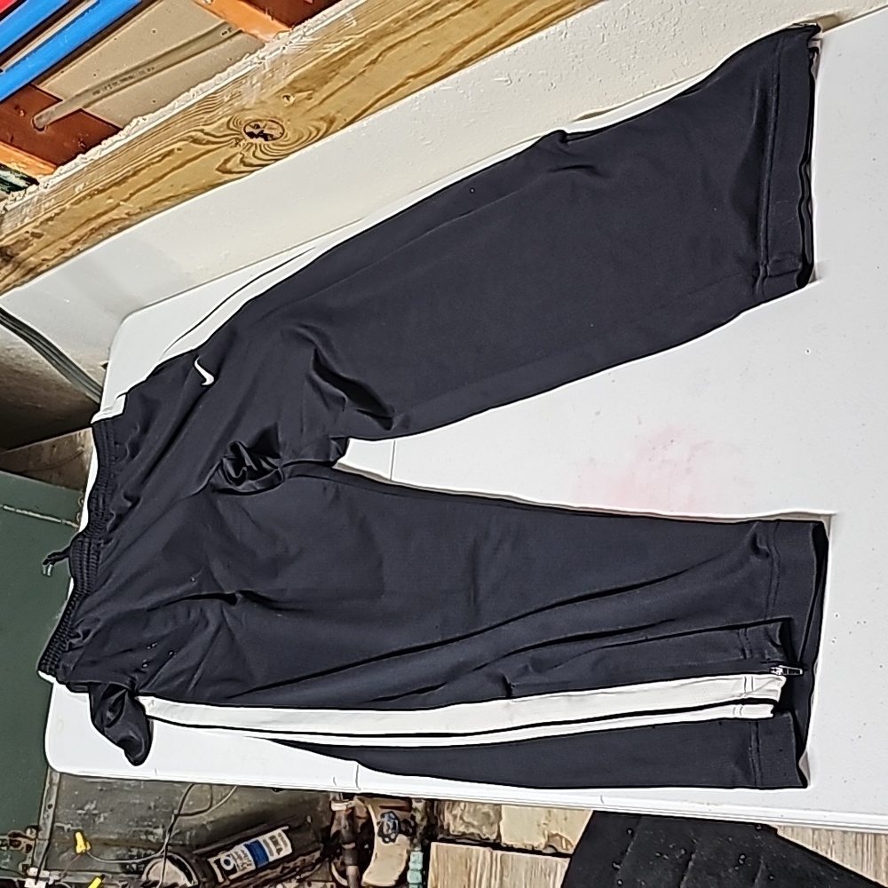 Nike warm up pants
